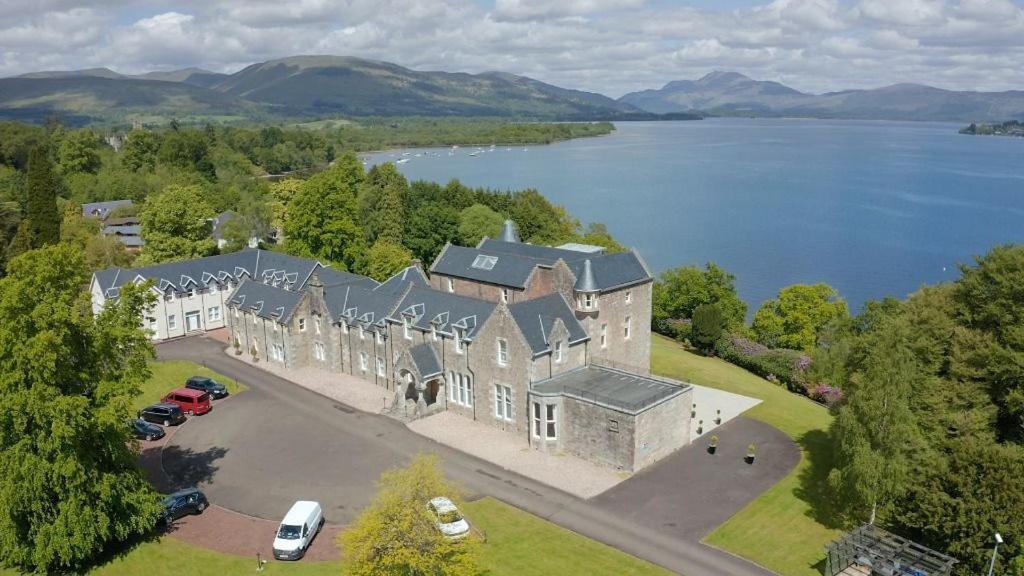 דירות אלכסנדריה Benoch Lomond Castle מראה חיצוני תמונה